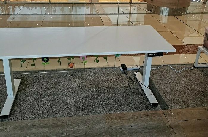 Stand and Sit Desk | Eletric Height adjustable table